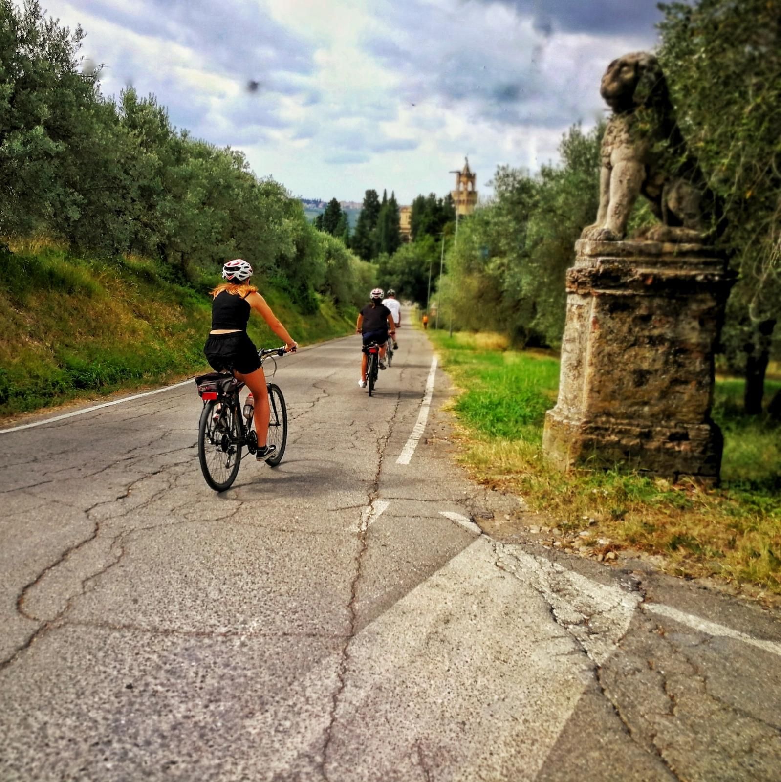 bike tours tuscany